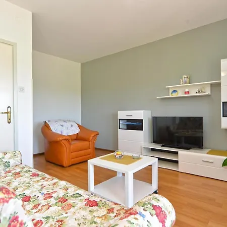 Fuer 6 Personen Ca 75 Qm In Rovinj-cocaletto, Istrien Istrische Riviera Apartment Rovinj