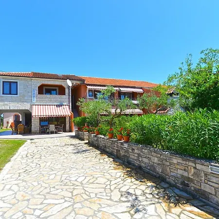 Apartmán Fuer 6 Personen Ca 75 Qm In Rovinj-cocaletto, Istrien Istrische Riviera